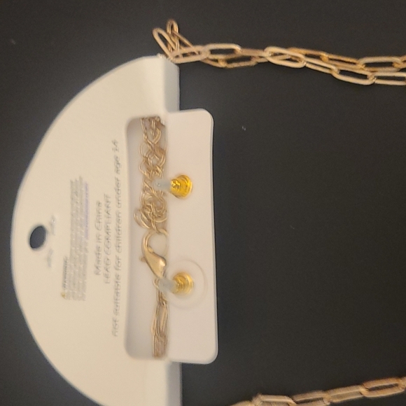 NWT paperclip necklace - Picture 4 of 5